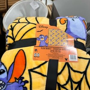 Full Queen Yellow Web Stitch Halloween Blanket